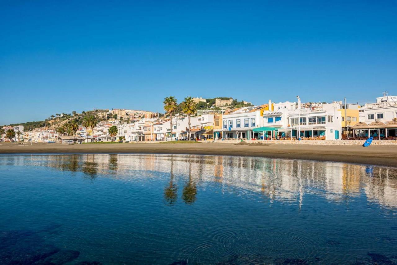 Holidays By The Sea Apartments Malaga Exterior photo